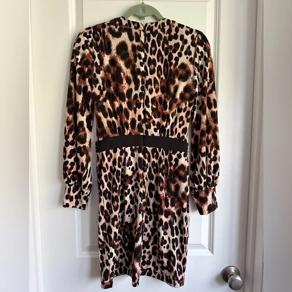 Bebe Leopard Print Mini Dress V-Neck Long Sleeve Beaded Waist Animal Print XS - Picture 5 of 5